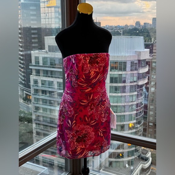 🆕 DRESS THE POPULATION 🧿 NWT Camilla Sequin Floral Strapless Mini Dress - Sz M - Picture 3 of 16